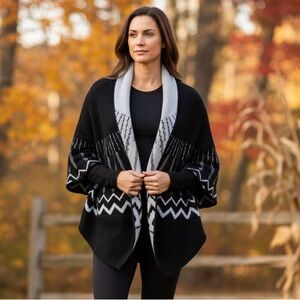 Madison 88 Knit Shawl, Wrap Women’s One Size Black & Gray Poncho Cardigan